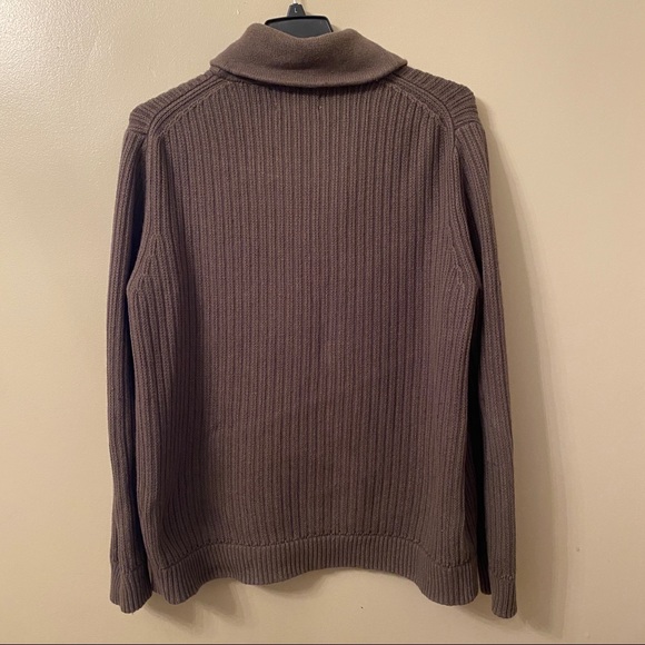 Duluth Trading Co - Picture 3 of 4